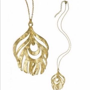 KENDRA SCOTT PEACOCK FEATHER EME NECKLACE